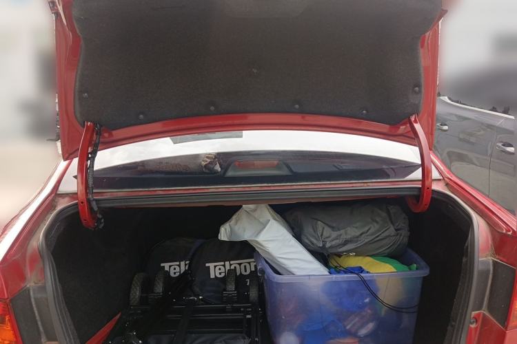 Used Roewe 350 2014 1.5L Automatic Xunda Edition Trunk
