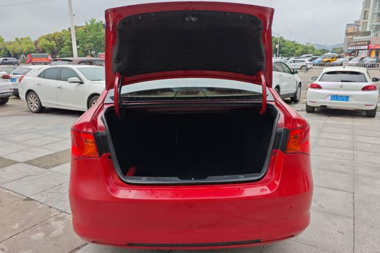 Used Roewe 350 2014 1.5L Manual Swift Edition Trunk