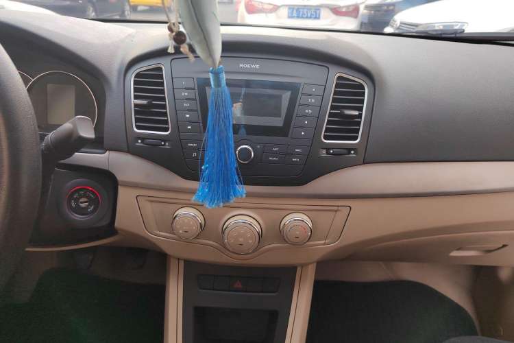 Used Roewe 350 2014 1.5L Manual Xunchi Edition Audio And AC Panel