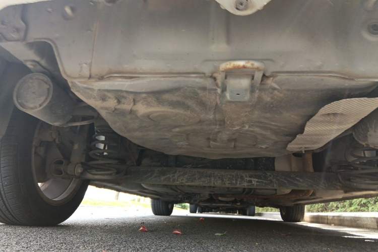 Used Roewe 350 2014 1.5L Automatic Xunyue Version Chassis Rear