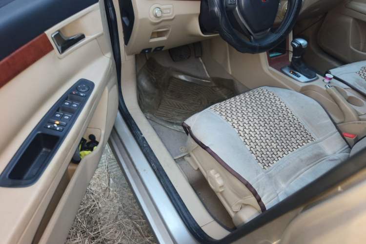 Used Roewe 350 2014 1.5L Automatic Xunyue Version Driver Seat