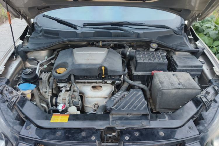 Used Roewe 350 2014 1.5L Automatic Xunyue Version Engine Bay