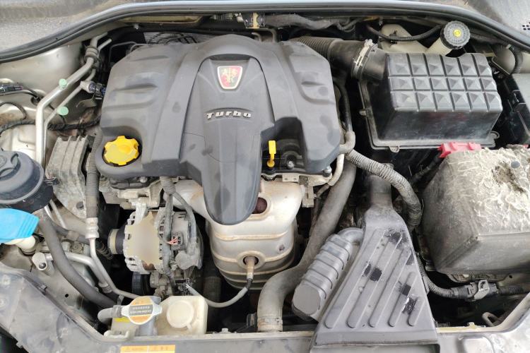 Used Roewe 350 2014 1.5L Automatic Xunda Edition Engine Bay