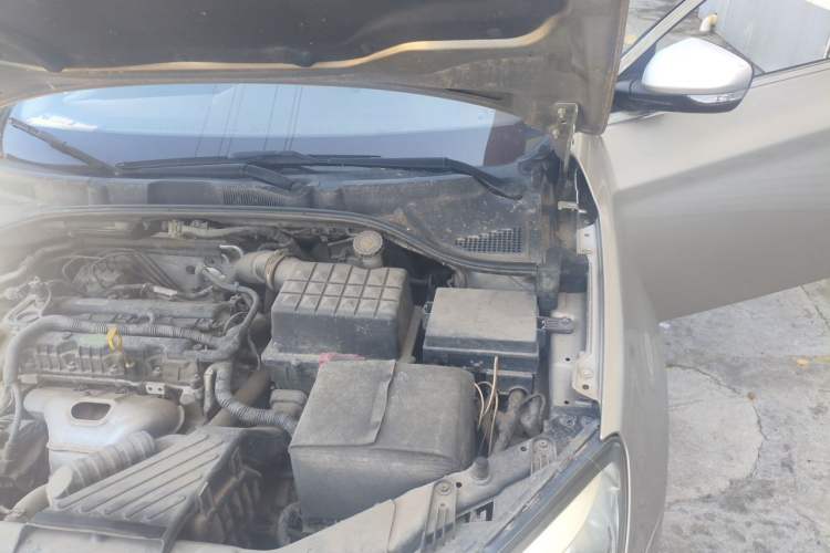 Used Roewe 350 2014 1.5L Manual Xunchi Edition Engine Bay Left