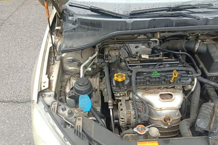 Used Roewe 350 2014 1.5L Manual Xunchi Edition Engine Bay Right