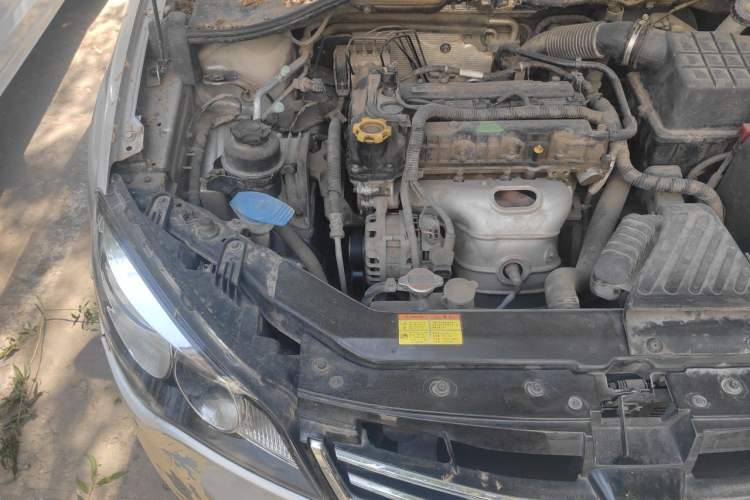Used Roewe 350 2014 1.5L Manual Xunchi Edition Engine Bay Right