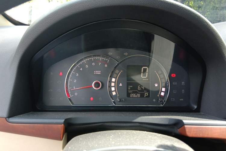 Used Roewe 350 2014 1.5L Automatic Xunyue Version Instrument Cluster