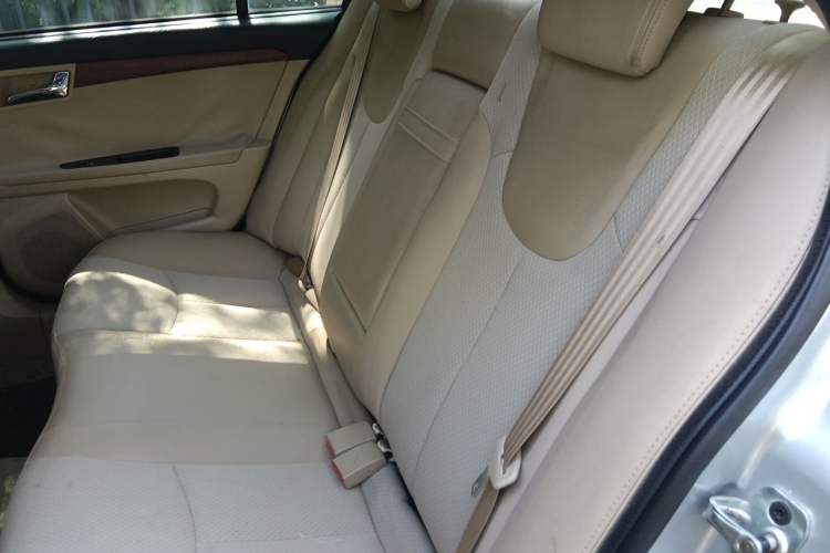 Used Roewe 350 2014 1.5L Automatic Xunyue Version Left Rear Seat