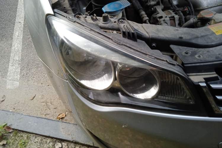 Used Roewe 350 2014 1.5L Automatic Xunyue Version Right Front Headlight