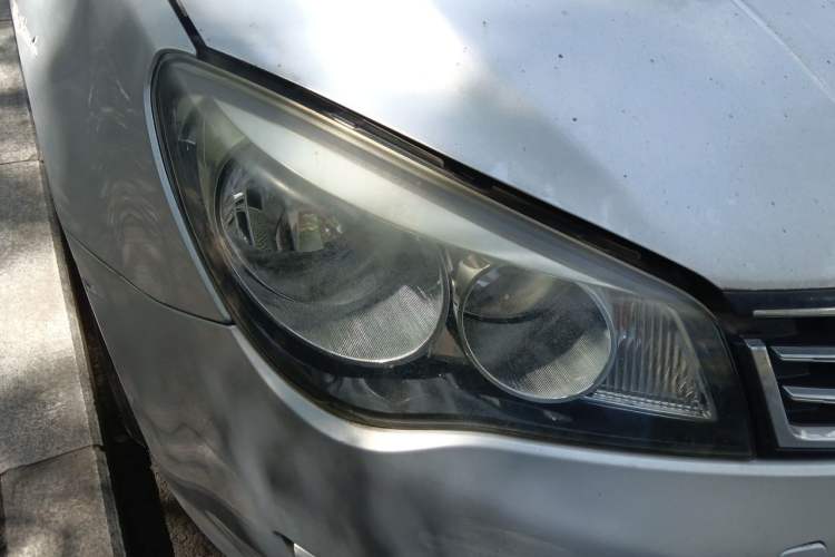 Used Roewe 350 2014 1.5L Automatic Xunyue Version Right Front Headlight