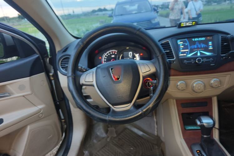 Used Roewe 350 2014 1.5L Automatic Xunyue Version Steering Wheel