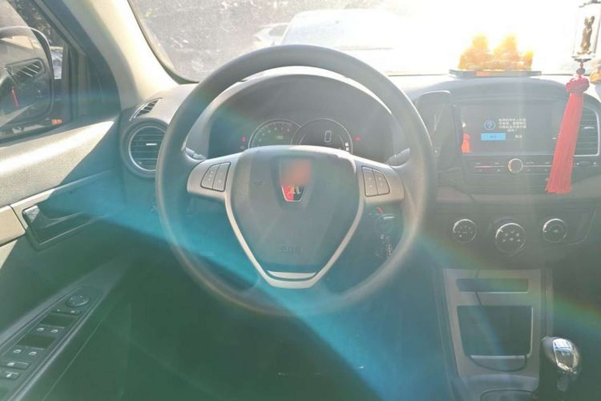 Used Roewe 350 2014 1.5L Manual Swift Edition Steering Wheel