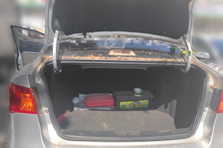 Used Roewe 350 2014 1.5L Manual Xunchi Edition Trunk