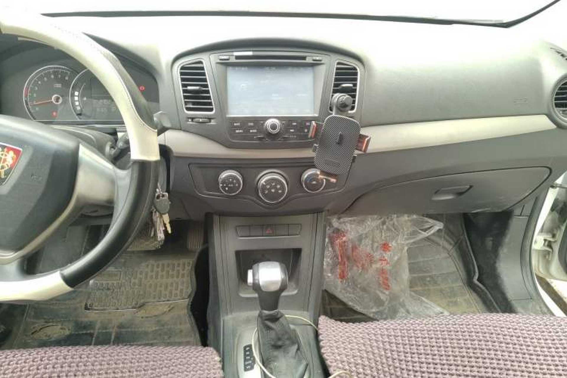 Used Roewe 350 2014 1.5L Automatic Xunyue Version Audio And AC Panel