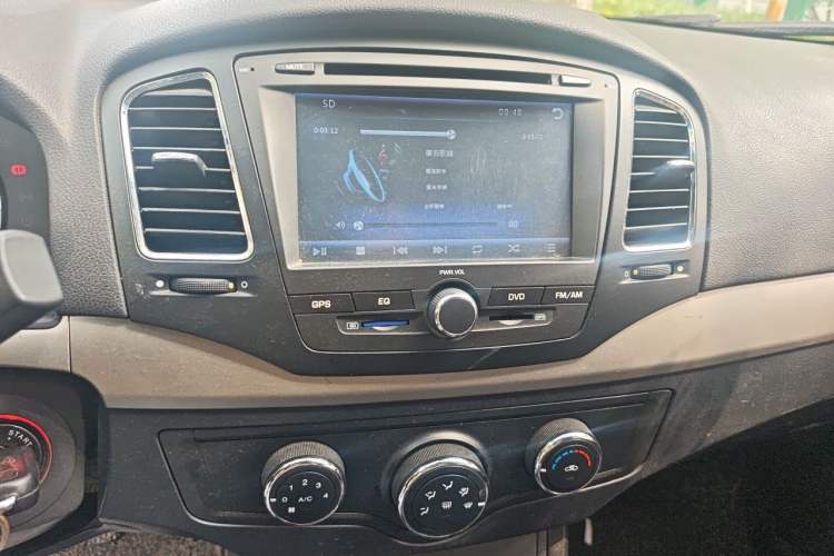 Used Roewe 350 2014 1.5L Manual Xunchi Edition Audio And AC Panel