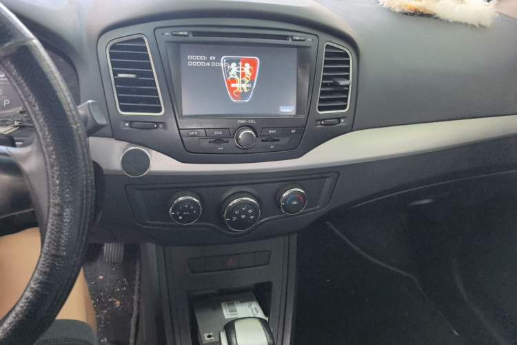 Used Roewe 350 2014 1.5L Automatic Xunda Edition Audio And AC Panel