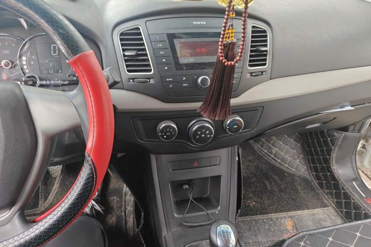 Used Roewe 350 2014 1.5L Manual Xunchi Edition Audio And AC Panel