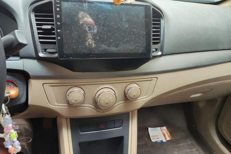 Used Roewe 350 2014 1.5L Automatic Xunda Edition Audio And AC Panel