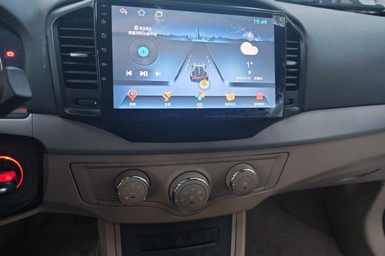 Used Roewe 350 2014 1.5L Manual Xunchi Edition Audio And AC Panel