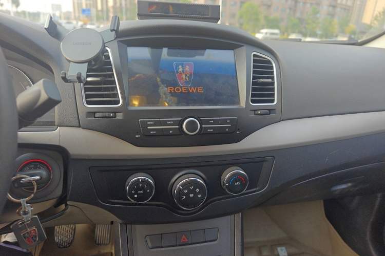 Used Roewe 350 2014 1.5L Manual Xunchi Edition Audio And AC Panel