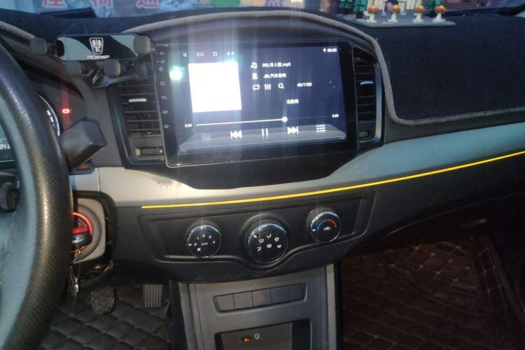 Used Roewe 350 2014 1.5L Manual Xunchi Edition Audio And AC Panel