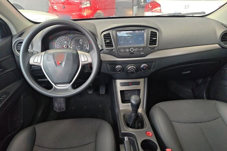 Used Roewe 350 2014 1.5L Manual Swift Edition Center Console