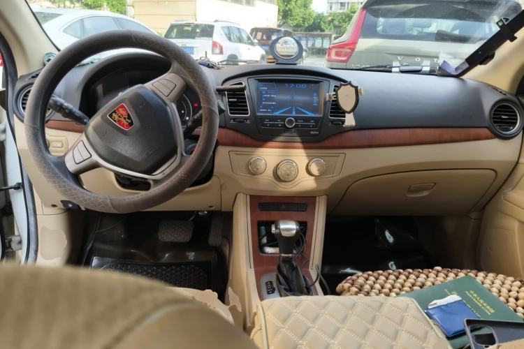 Used Roewe 350 2014 1.5L Automatic Xunyue Version Center Console