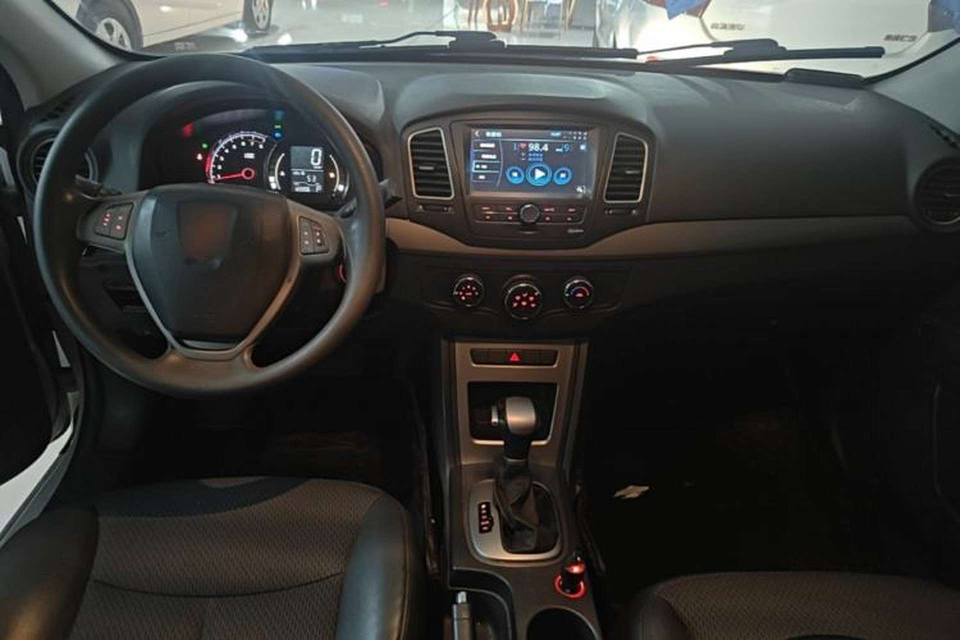Used Roewe 350 2014 1.5L Automatic Xunyue Version Center Console
