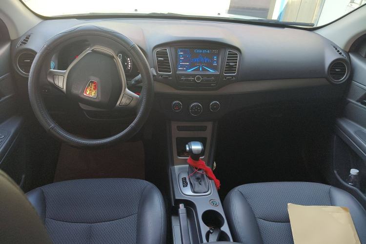 Used Roewe 350 2014 1.5L Automatic Xunyue Version Center Console