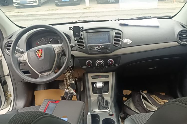 Used Roewe 350 2014 1.5L Automatic Xunyue Version Center Console