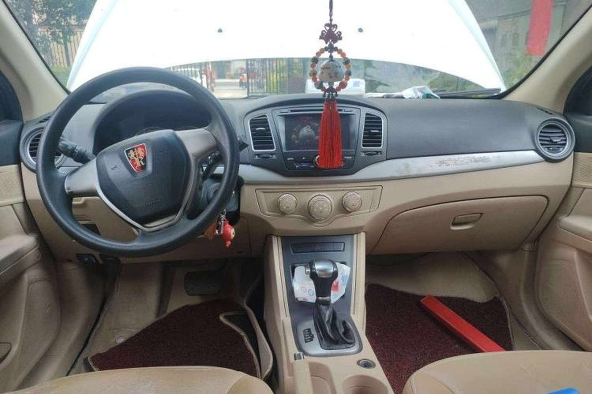 Used Roewe 350 2014 1.5L Automatic Xunyue Version Center Console