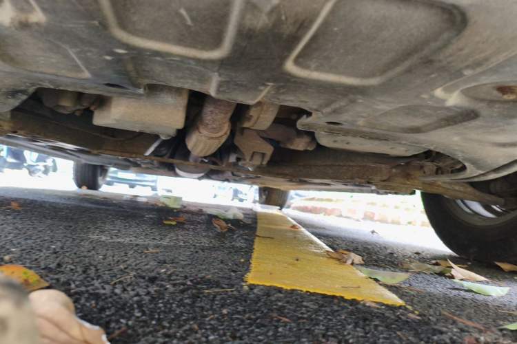 Used Roewe 350 2014 1.5L Automatic Xunda Edition Chassis Front