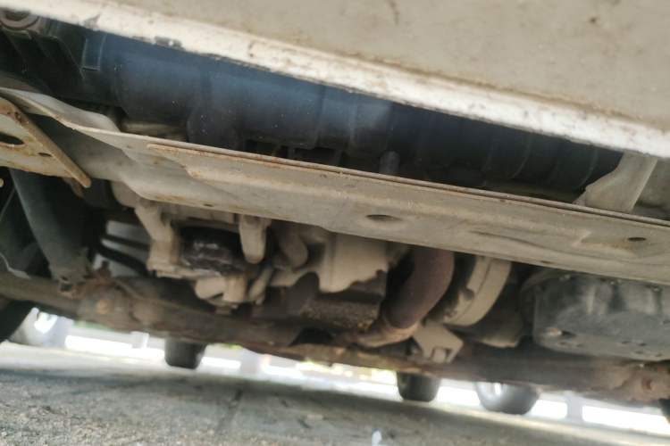 Used Roewe 350 2014 1.5L Automatic Xunda Edition Chassis Front