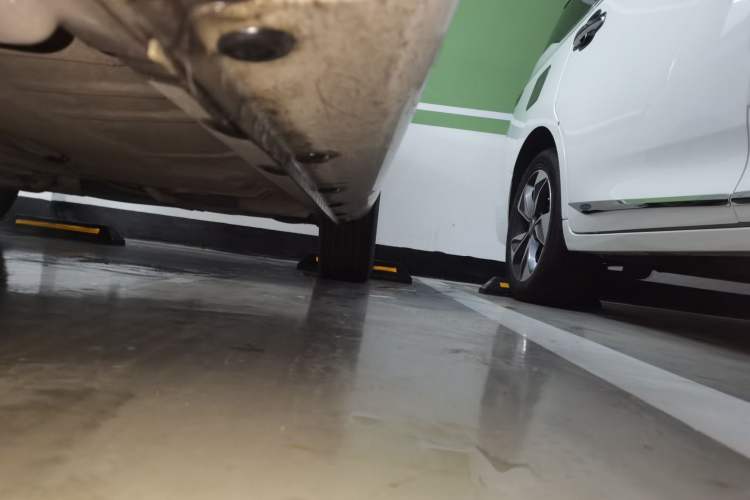 Used Roewe 350 2014 1.5L Automatic Xunyue Version Chassis Front Left