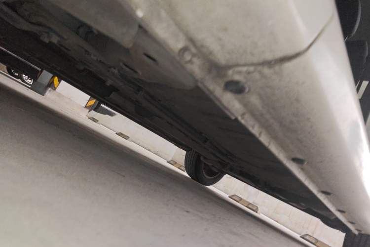 Used Roewe 350 2014 1.5L Automatic Xunda Edition Chassis Front Left