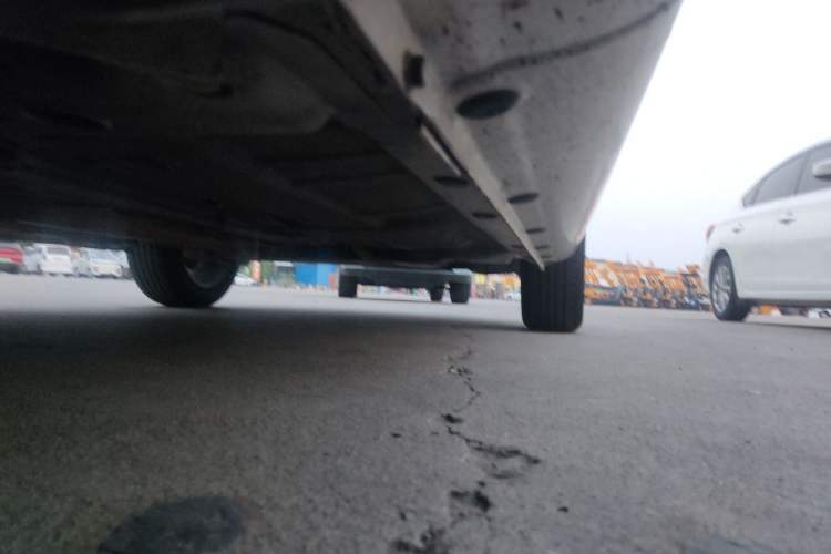 Used Roewe 350 2014 1.5L Manual Xunchi Edition Chassis Front Left