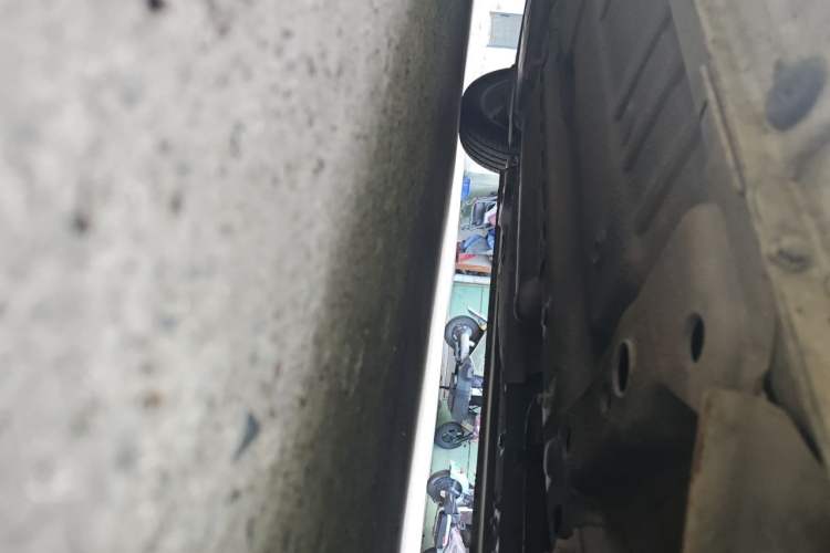 Used Roewe 350 2014 1.5L Manual Swift Edition Chassis Front Right