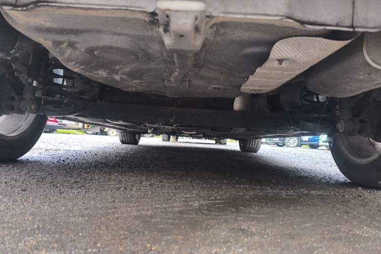 Used Roewe 350 2014 1.5L Manual Xunchi Edition Chassis Rear