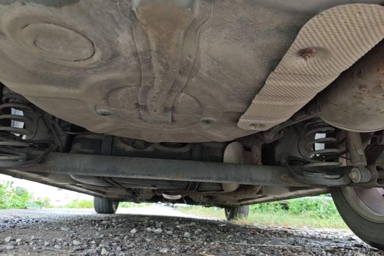 Used Roewe 350 2014 1.5L Automatic Xunda Edition Chassis Rear