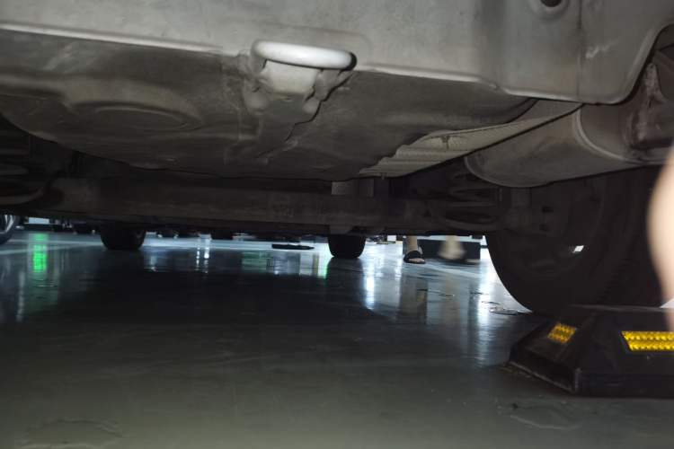 Used Roewe 350 2014 1.5L Automatic Xunyue Version Chassis Rear