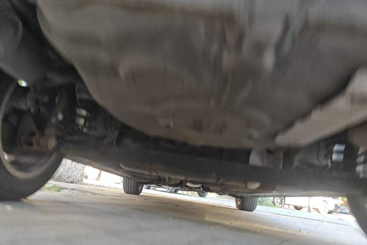 Used Roewe 350 2014 1.5L Manual Xunchi Edition Chassis Rear