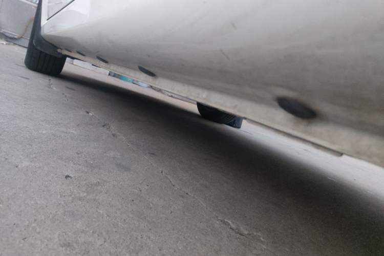Used Roewe 350 2014 1.5L Manual Xunchi Edition Chassis Rear Left