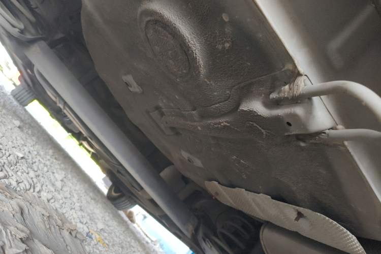 Used Roewe 350 2014 1.5L Automatic Xunyue Version Chassis Rear