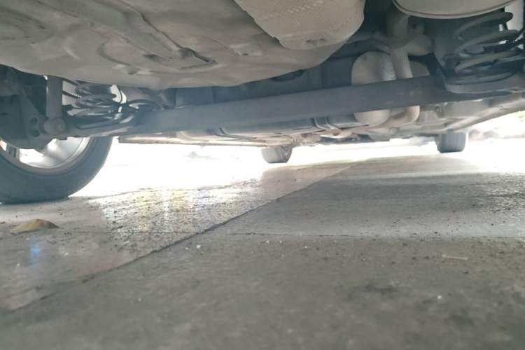 Used Roewe 350 2014 1.5L Manual Xunchi Edition Chassis Rear