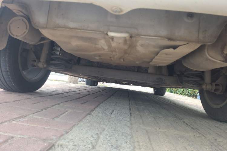 Used Roewe 350 2014 1.5L Manual Xunchi Edition Chassis Rear