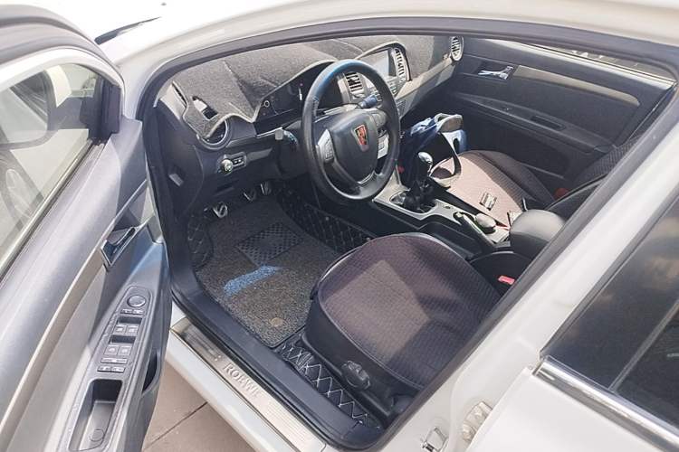 Used Roewe 350 2014 1.5T Manual Jingrui Edition Driver Seat