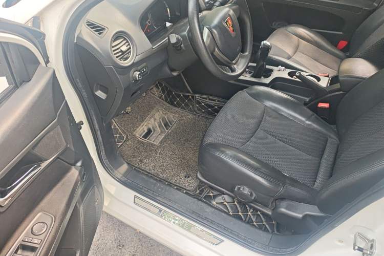 Used Roewe 350 2014 1.5L Manual Xunchi Edition Driver Seat