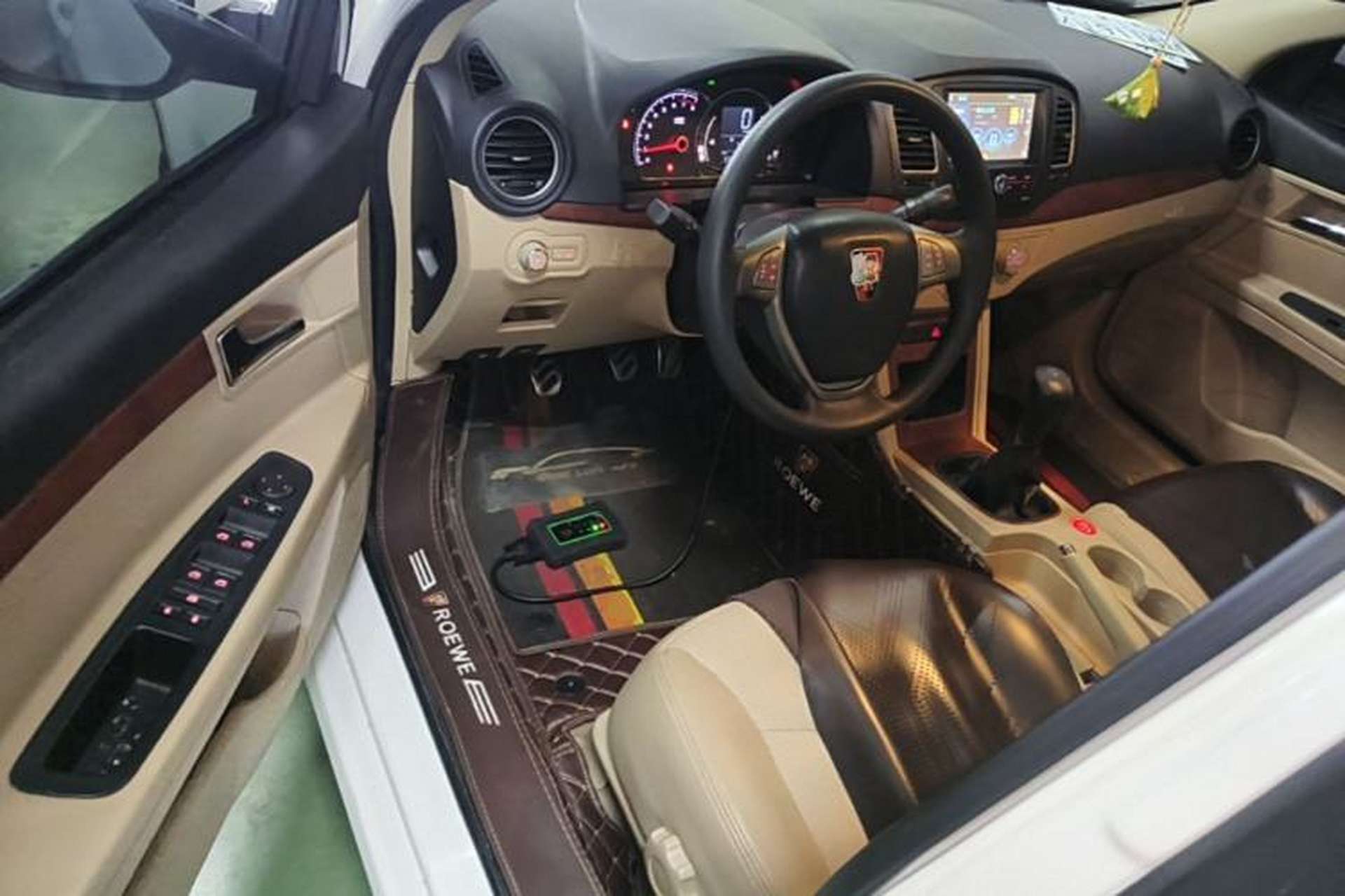 Used Roewe 350 2014 1.5T Manual Jingrui Edition Driver Seat