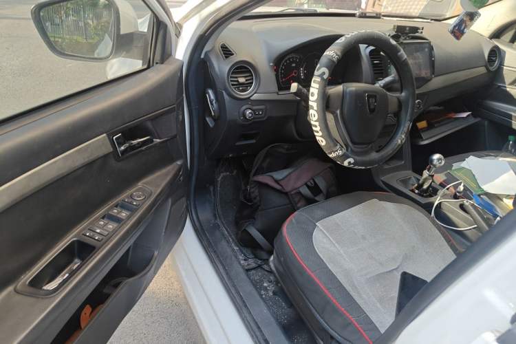 Used Roewe 350 2014 1.5L Manual Xunchi Edition Driver Seat