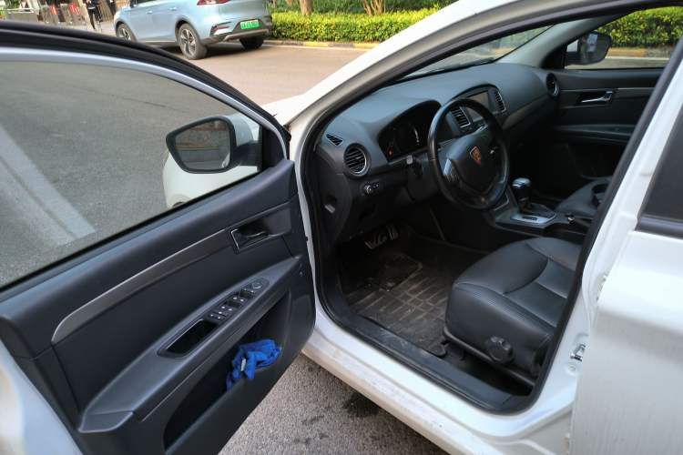 Used Roewe 350 2014 1.5T Automatic JingShang Edition Driver Seat